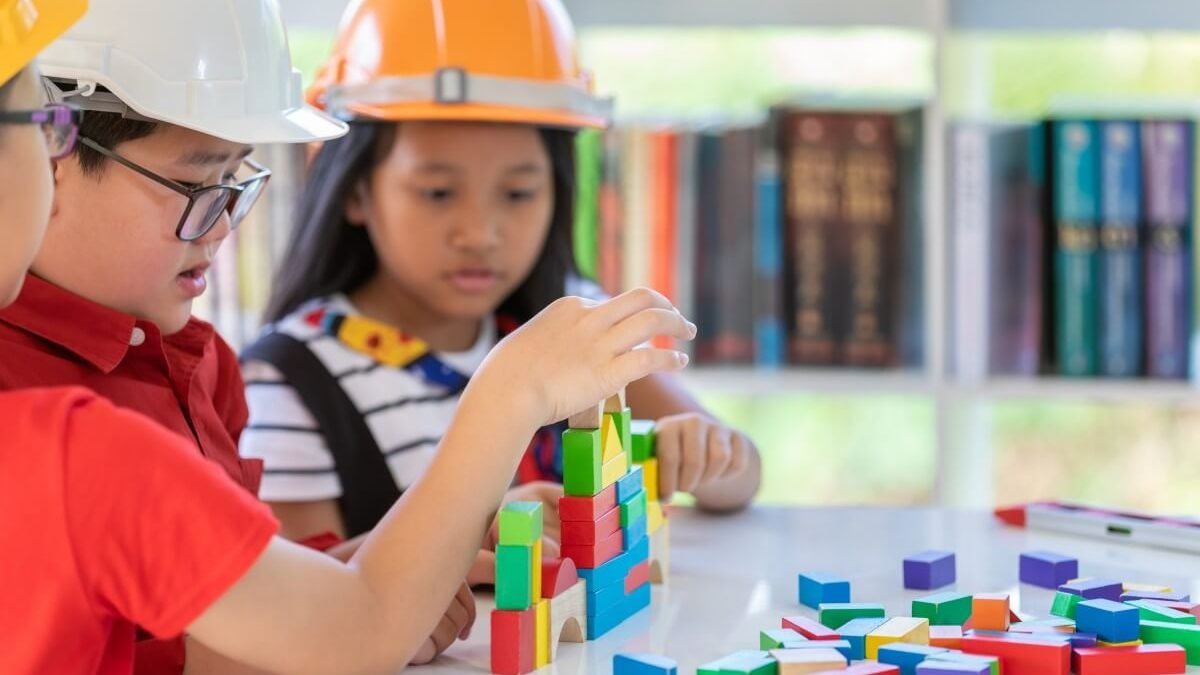 Strategies to enhance critical thinking picture